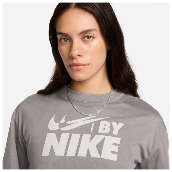 Nike Γυναικεία κοντομάνικη μπλούζα Sportswear Crop Tee